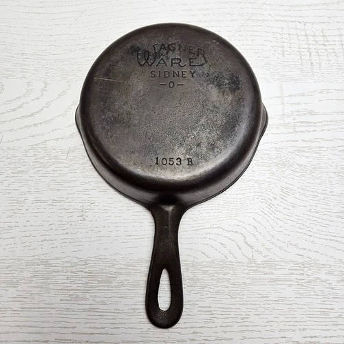 Vintage Wagner Ware Sidney -0- Cast Iron Skillet Small No 3 Frying Pan 1053 B