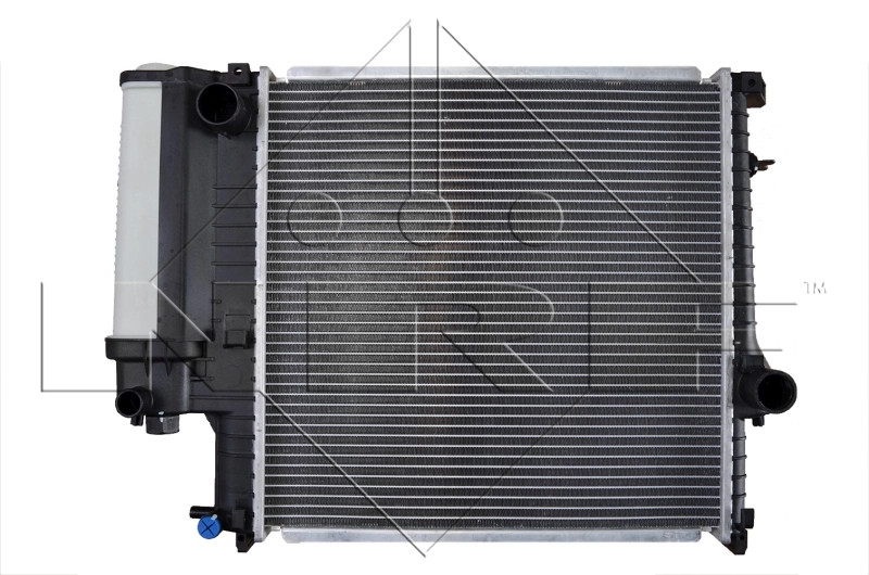 Radiateur de refroidissement moteur NRF 53849 pour berline et break