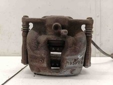 MERCEDES-BENZ CLA Coupe C117 Bremssattel vorne links 2.14 Diesel 2015 30370536