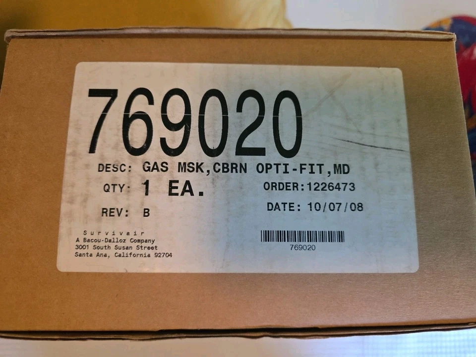 Survivair Opti-Fit 40mm NATO CBRN 7690 Adjustable Gas Mask - Medium, Brand New - Image 4 of 4