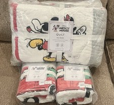 NEW Pottery Barn Kids Disney Mickey Mouse Holiday Full/Queen Quilt Std Shams