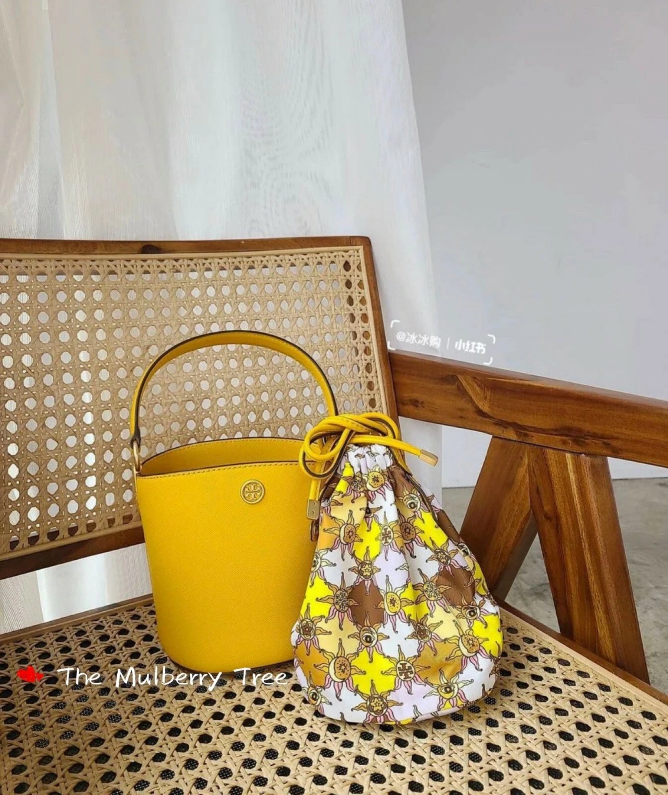 Mini borsa a secchio nuova con etichette Tory Burch 75591 Robinson stemma d'oro al dettaglio $328