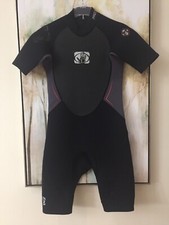 Body glove wetsuit Juniors / Teen Size 16 Short/ PRO 3 2/1 Mm 105-115 Lbs NWTs