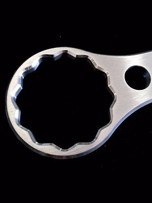 e thirteen by the hive Bottom Bracket 30 with Tini Bearings, Black Spotlight:  by the hive DH crankset |