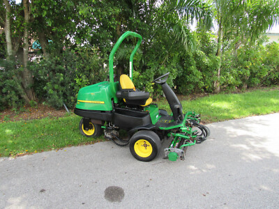 Triplex Mower Residential Riding Reel Mower 2018 John Deere
