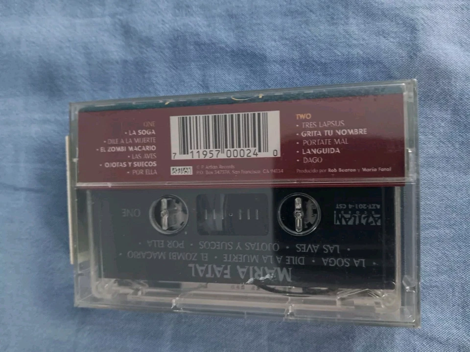 Maria Fatal Cassette, Caifanes,El Tri, Ley De Hielo Foto 2 de 3