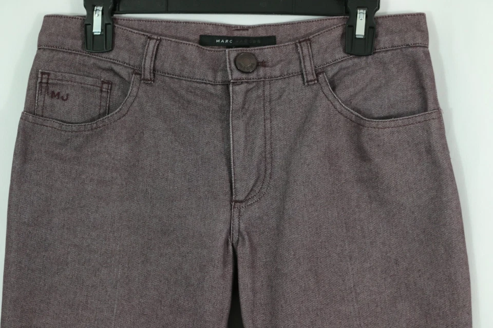 Pantalón de mezclilla Marc Jacobs Jeans 8 pierna ancha borgoña acampanado detalle de bolsillo trasero Foto 4 de 4