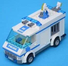 LEGO 7286 - Prisoner Transport - City / Police - 2011