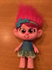  2019 GIRL TROLL DOLL DWA Styling Head Pink Poppy Styling Station Toy 12"….