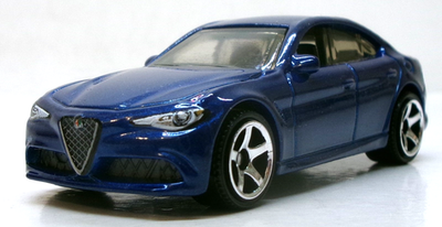 LOOSE 2023 MATCHBOX 1:64 DARK BLUE 2016 ALFA ROMEO GIULIA FROM