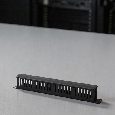 24 Port Kabelmanagement Rack mit abnehmbarem Design für einfache Wartung