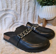 Vionic Georgie Mules Black Leather Slip-On Clogs Chain Detail Women's Sz 7.5