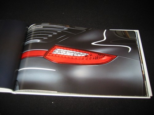 2009 Porsche 911 Carrera & Targa 4 4S Hardcover Brochure 997 Sales Catalog 997.2 - Picture 11 of 17