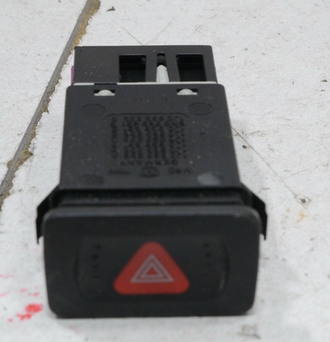 VW Golf 4 IV 1J Bj 00 Schalter Warnblinker 1J0953235E #80977-F111