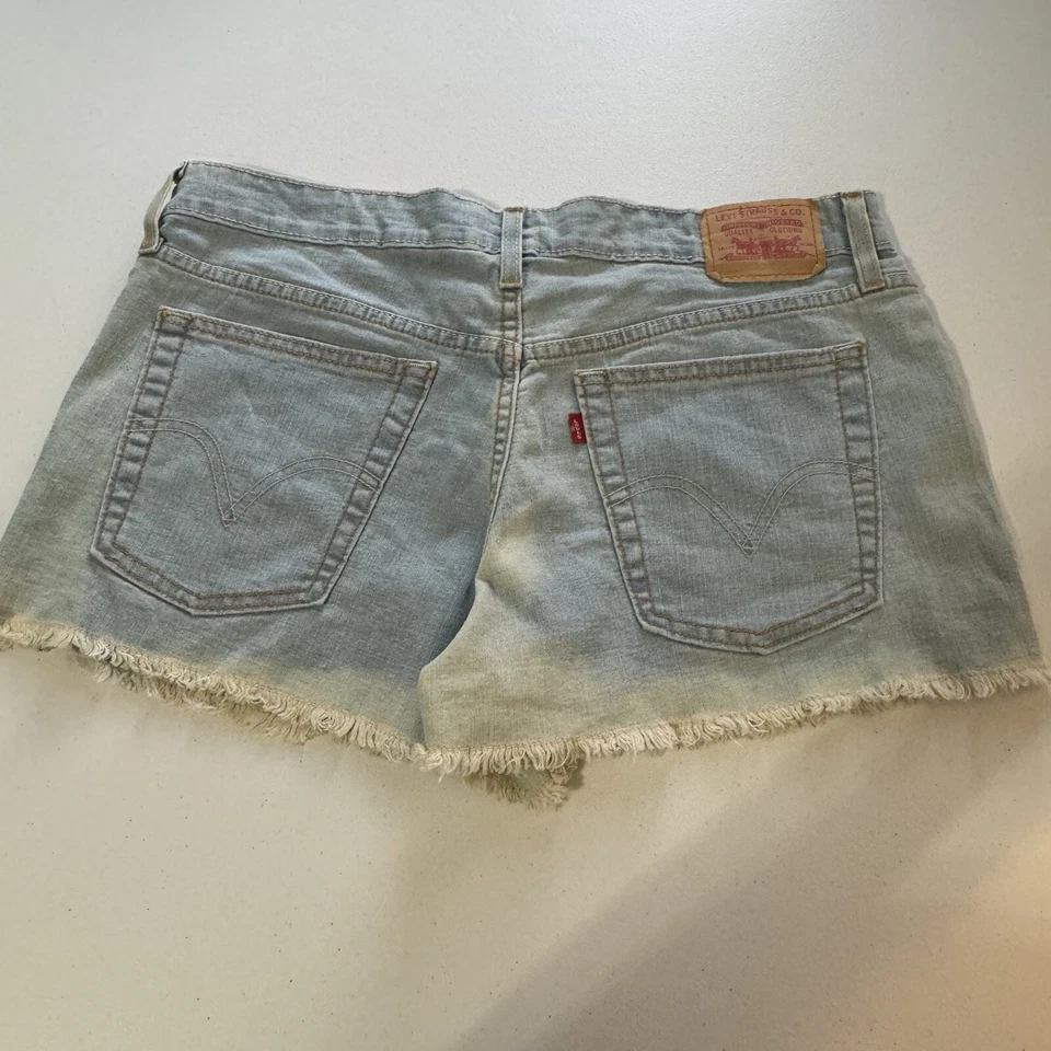 Pantalones Cortos Levis Jean Para Mujer 11 JR Azul Rojo Etiqueta Superbajo Elastizado Denim Lavado Claro Foto 2 de 4