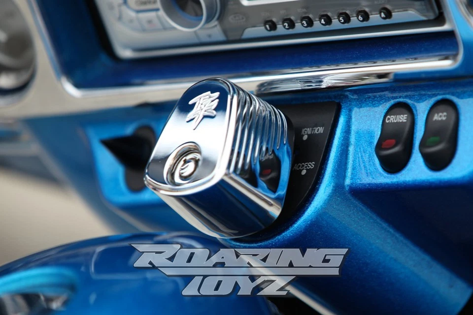 Tapa de encendido cromada Billet personalizada cubierta pasador a rayas Harley Touring ultra clásico Foto 4 de 4