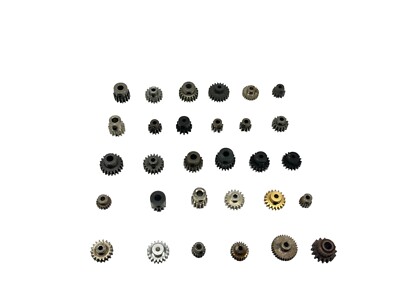 Lot Of 30 Pinion Gears (Various Sizes) For 1/10 & 1/8 Scale Rc Part #14535