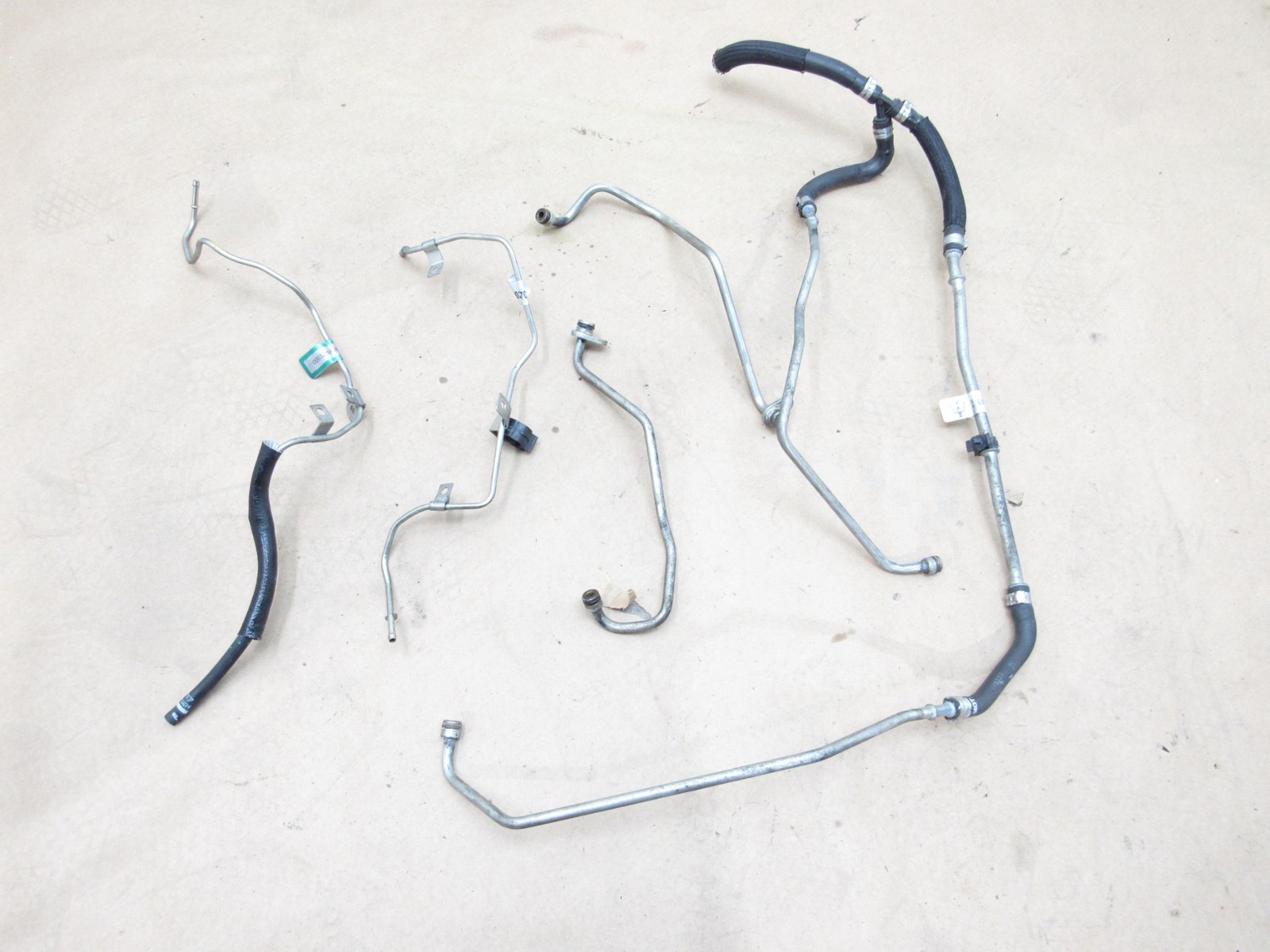 Maserati Levante 2018 Engine Turbo Coolant Hose Pipe Line Tube Set 16-24 ;#4