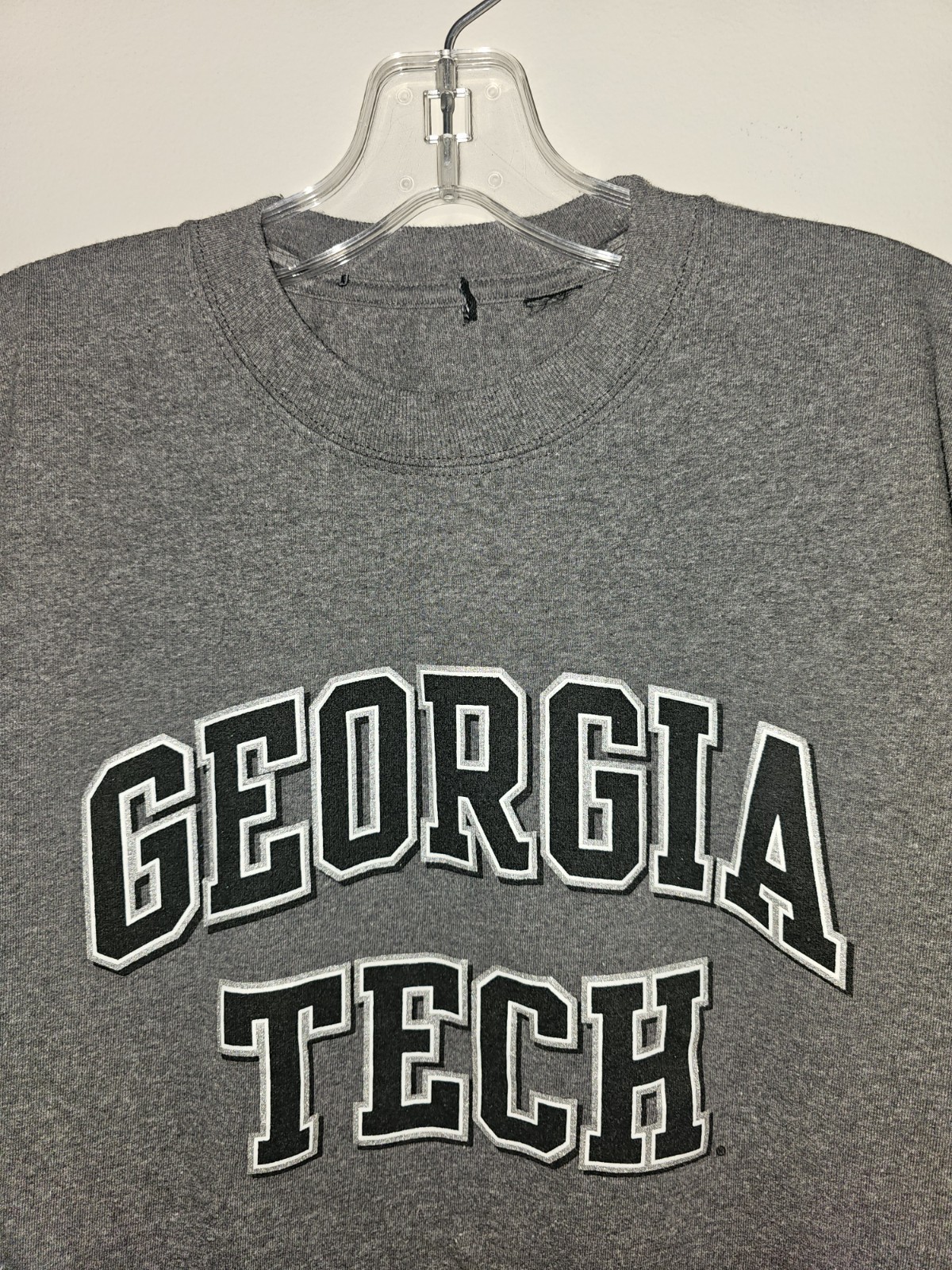 Georgia Tech University Large Mens Gray Graphic Logo Tshirt NCAA