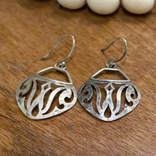 Silpada s Parisian Bistro earrings W2438 Reti...