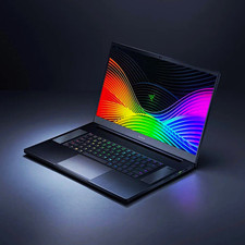 Razer Blade 17" i9 12th Gen 32GB RAM RTX 3080 Ti SSD Win 11 Home