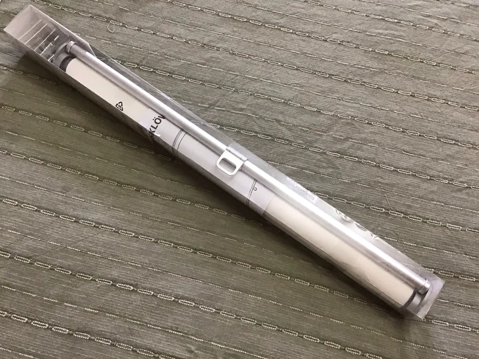 Nuevo IKEA SKOGSKLOVER Rodillo Tela Pantalla, 23”x76.75”, 704.313.84, 2152 Foto 4 de 4