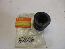 Gomma aspirazione E1036. Suzuki GT 380 bocchettone in gomma 13111-33100 carburatore