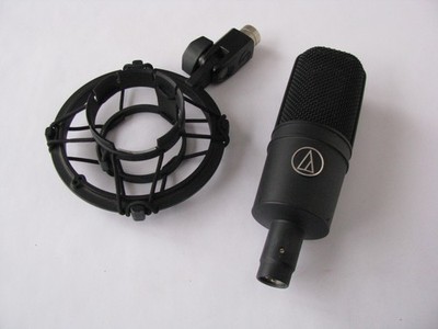 Model AT4040 Cardioid Capacitor Microphone Recording Mic Audio Technica W/ Mount