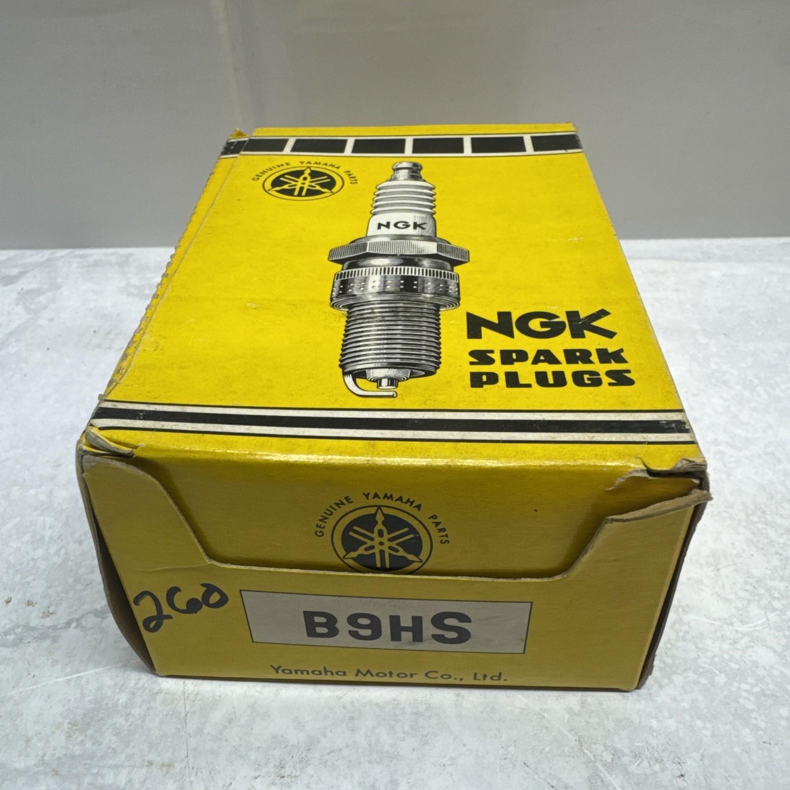NOS NGK - Standard Spark Plug, B9HS 10 PACK Yamaha Motor Co