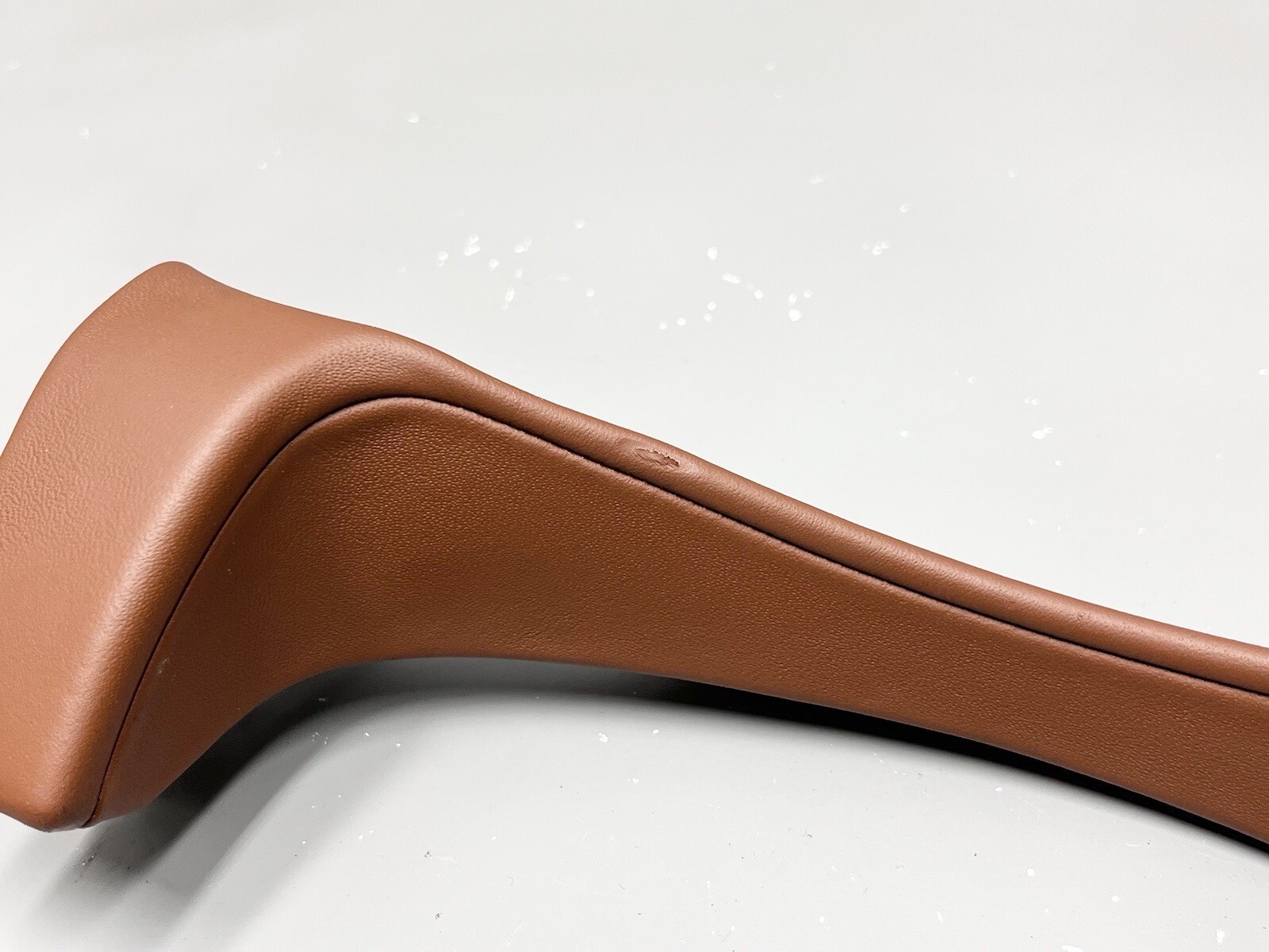⭐️2017-2020 MASERATI LEVANTE M161 OEM SPEEDOMETER TRIM PANEL - BROWN LEATHER OEM