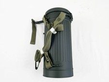 Wehrmacht Gasmaskendose mit Beriemung / Riemen Gasmaskenbehälter