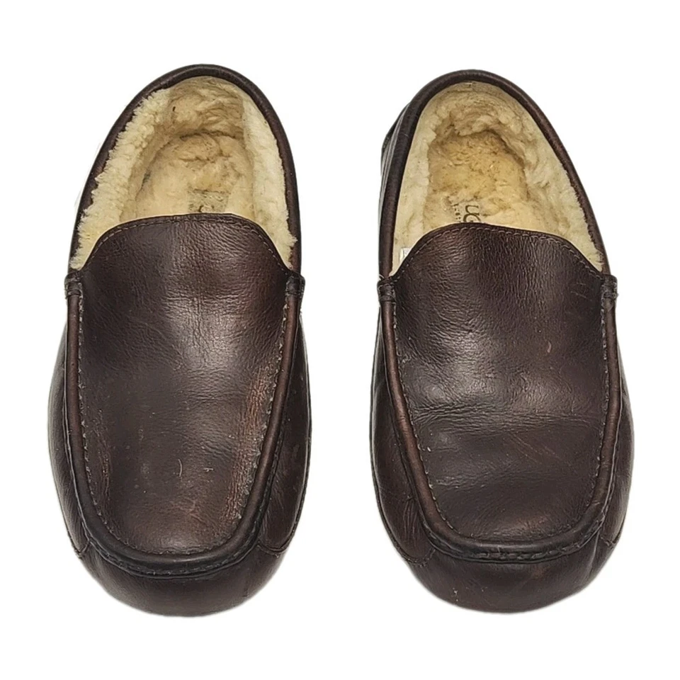 Zapatillas UGG Ascot Hombre Talla 11 Marrón Cuero Piel de Oveja Mocasín Zapato 5379 Foto 3 de 4
