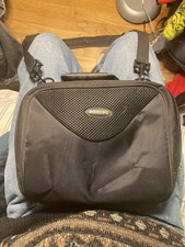 GPX PDL805 portable DVD player Silver Features a built-in LCD screen