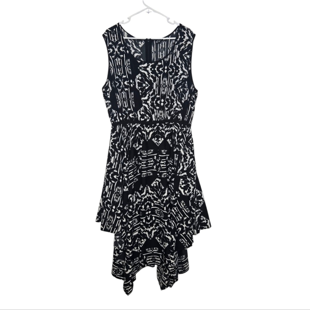 Plus Size Black And White Asymmetrical Dress Diva Collection Black/White  Asymmetrical Midi Dress Womens Plus