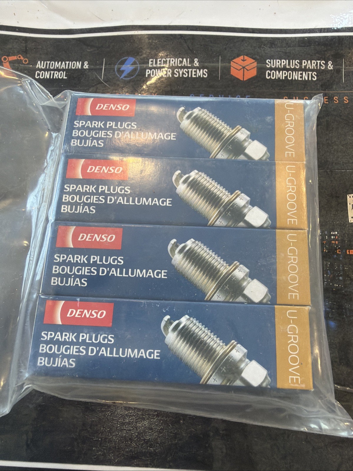 Lot of 4 DENSO 6136 W9EXR-UB U-Groove Spark Plugs New NOS