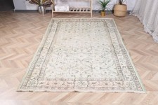 Turkish Area Rug 4,9x8 ft, Beige Floral paisley Vintage Wool Rug