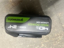 Greenworks 24V 12" Brushless Cordless Compact Chainsaw 4.0Ah Battery and Charger