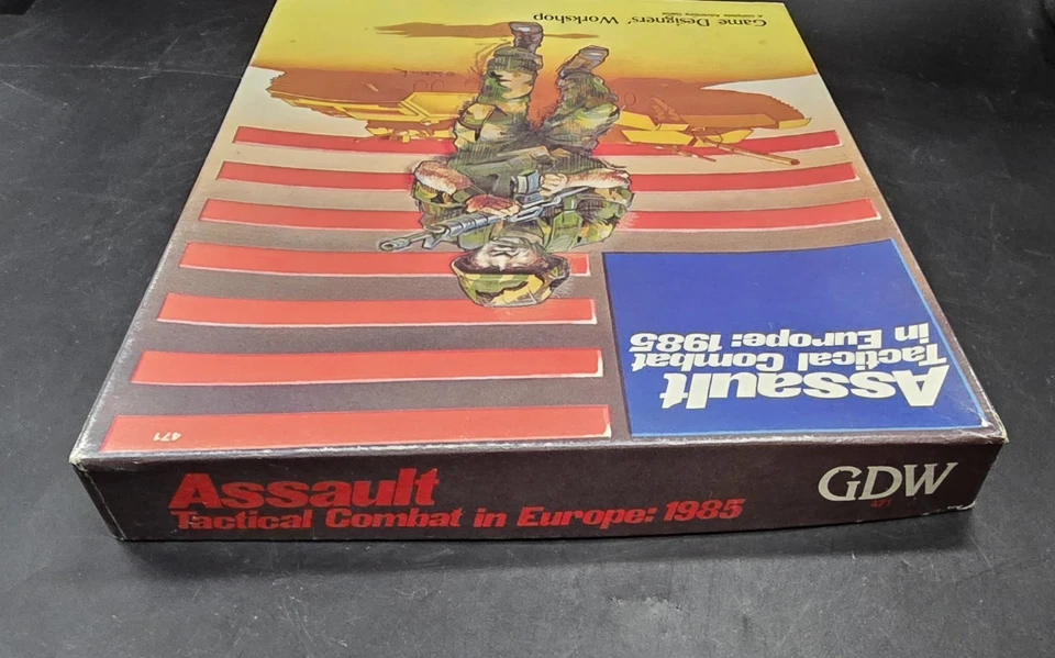 GDW 1983: Juego de Asalto - Combate Táctico en Europa Juego Mayormente Sin Perforar Foto 3 de 4