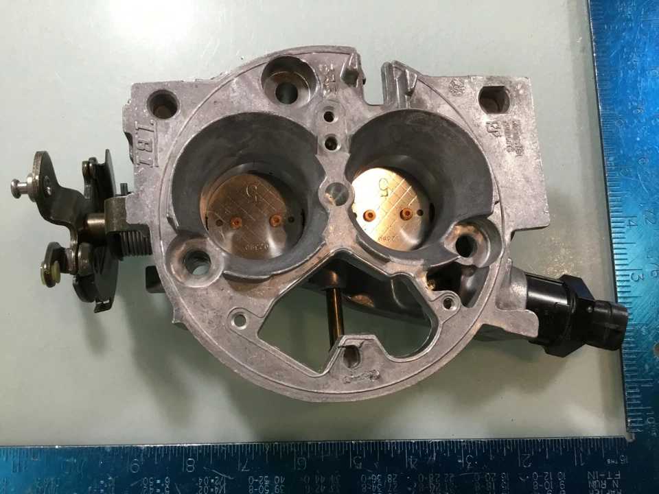 Carrocería del acelerador 95-96 Chevrolet G30 GMC G3500 5,7 L ACDelco 17113163 nueva E Foto 3 de 4