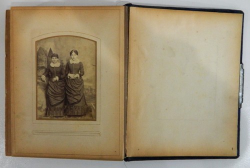 Antique Cabinet Photo Album with 30 Photos – Northwest Indiana – Funerary Images - Picture 14 of 15