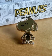 Peanuts 2025 Micro Tiny Mystery Pins LE 100 Snoopy Golden Gold Chaser Pin PALM 