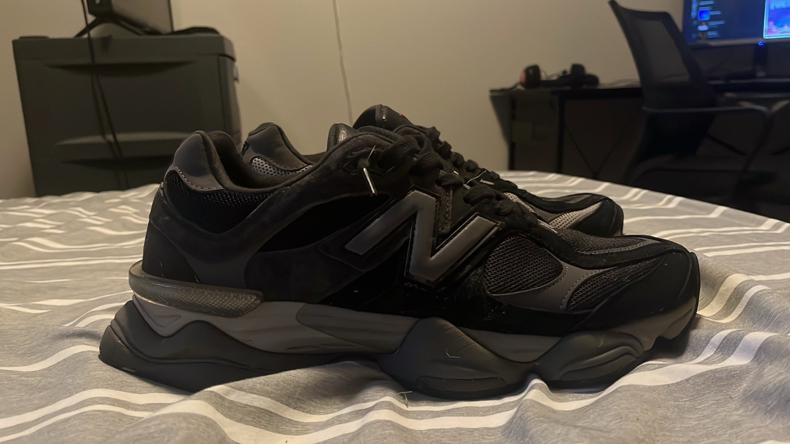 New Balance 9060 Black Castlerock Grey Running Shoes Size 13