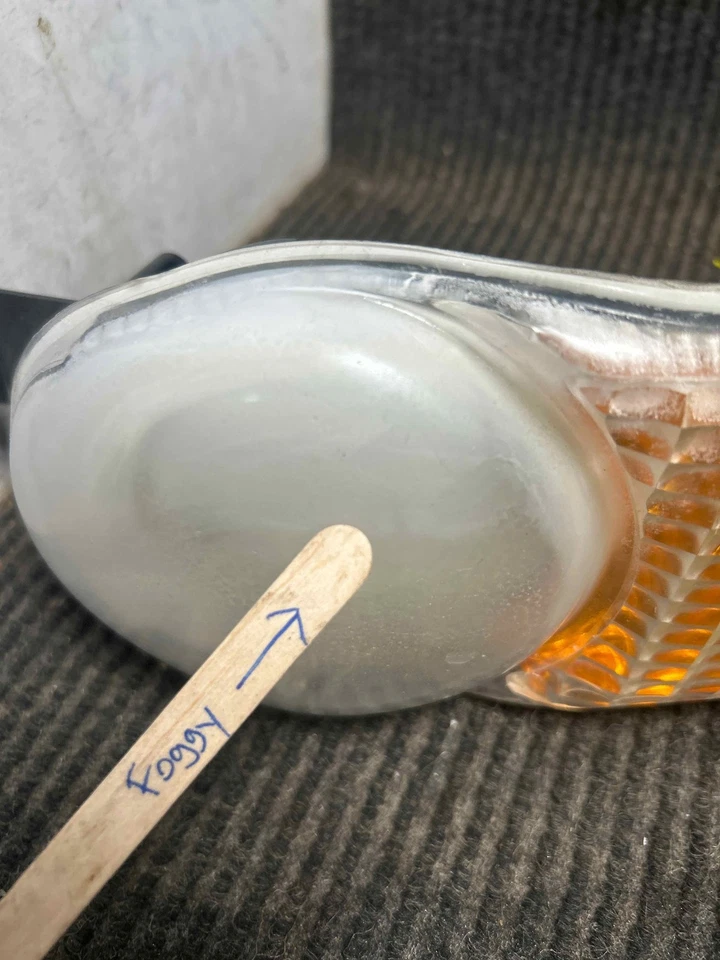 Fits 2001-2006 GMC Yukon Left Turn Signal Lamp OEM:15199554 - Imagem 3 de 4