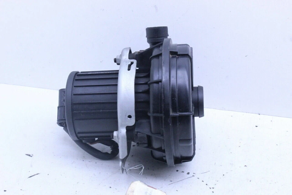 2004 BMW 325ci Air Injection Pump OEM Used - Image 4 of 4