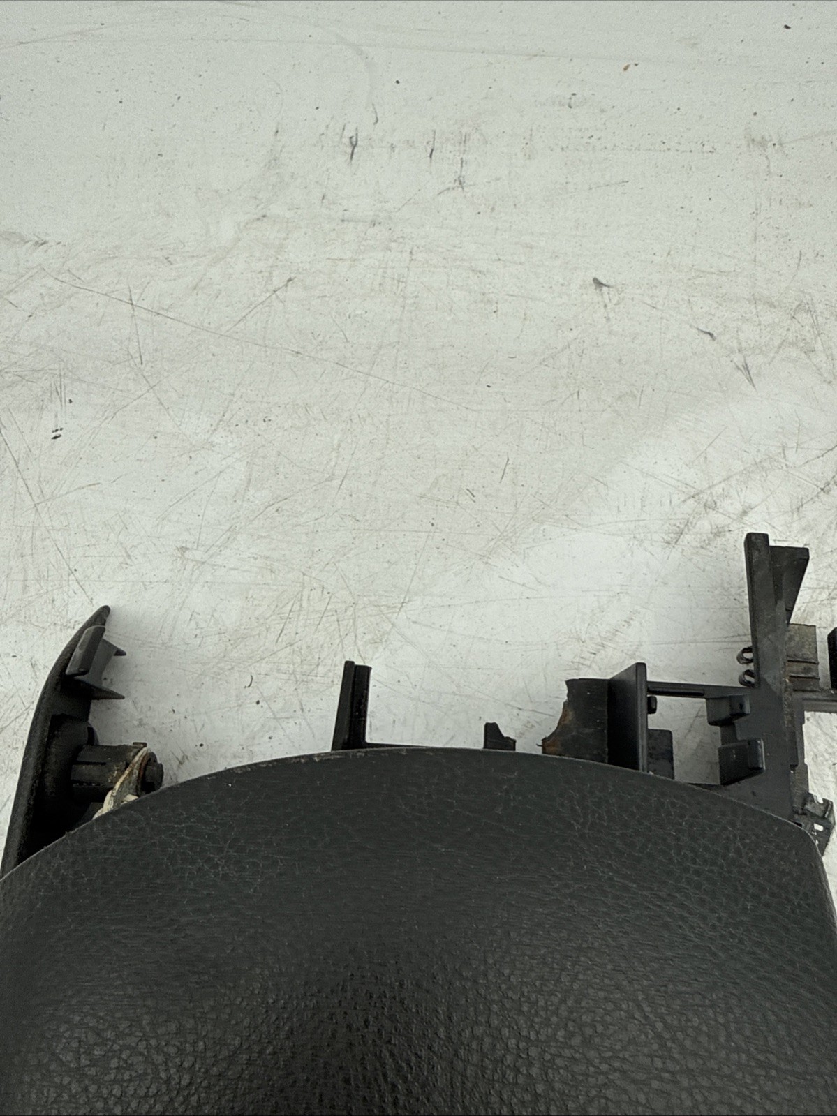 05-13 CHEVROLET CORVETTE C6 FRONT CENTER CONSOLE ARM REST LID ASSEMBLY BLACK OEM