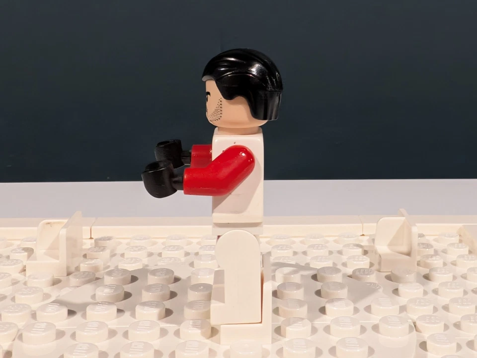 LEGO Star Wars Jace Malcom W/Blaster Minifigure SW0391 9497 Republic Trooper - Image 4 of 4