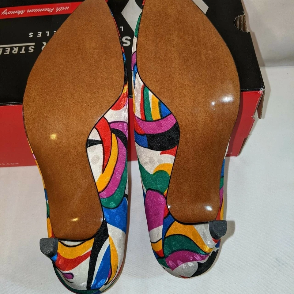 Nuevos zapatos de salón de tela elegantes de Life Stride. Talla 6m Foto 3 de 4