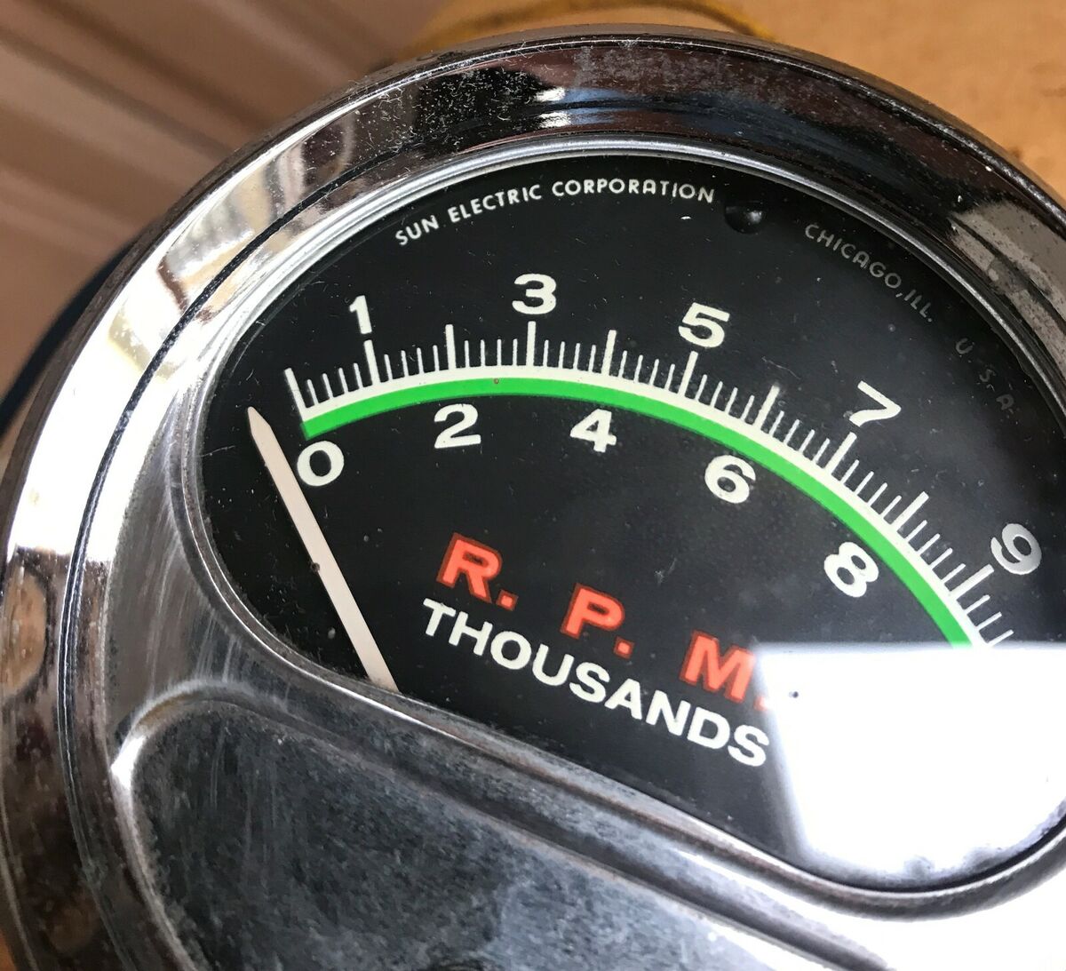Vintage Sun Greenline Tachometer 10 000 RPM 8 CYL 12v Tach Vintage Sun Greenline Tachometer 10 000 RPM 8 CYL 12v Tach