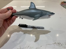 shark figure papo