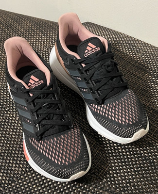 adidas EQ21 Run Women Low Top Lace-Up Cushioned Textile Sneakers Black/Pink